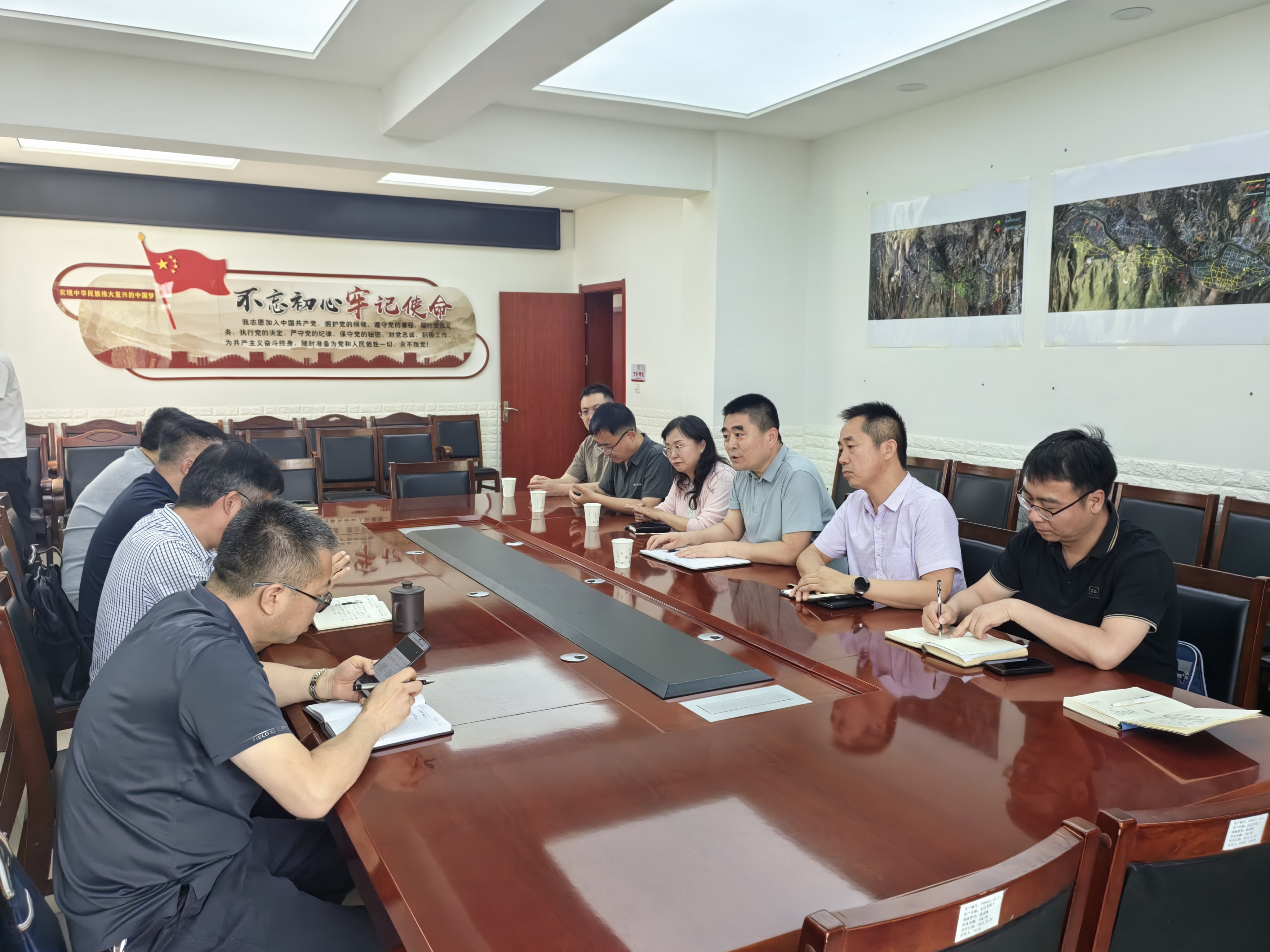 近日，陕西中煤新能源有限公司赴甘肃调研考察（摄影：薛沛）.jpg